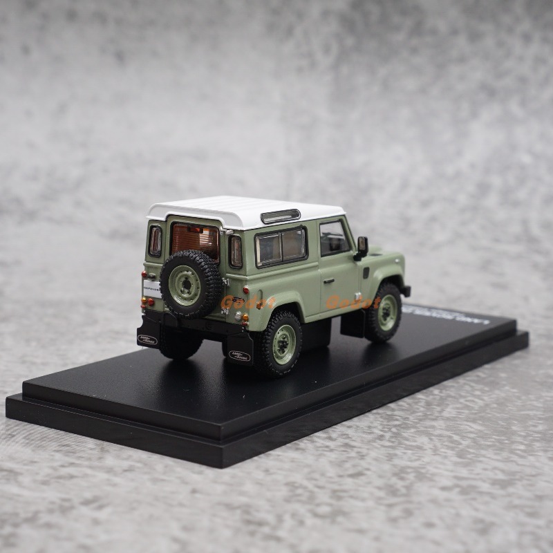 AR BOX 1:64: Land Rover Defend – Power Tools World Bewertung und Preis